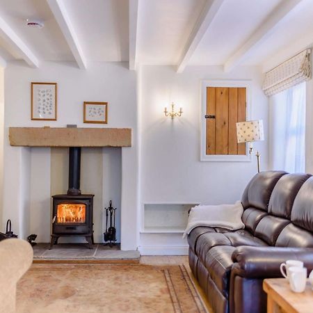 1 Bed In Combs Pk682 Villa Taxal Exterior photo